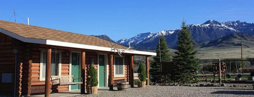 Green Creek Inn And Rv Park Wapiti Exterior photo